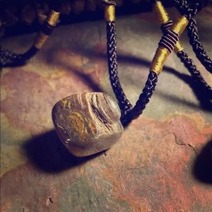 Tiger’s Eye Unisex Pendant W/Gifts 9.72g